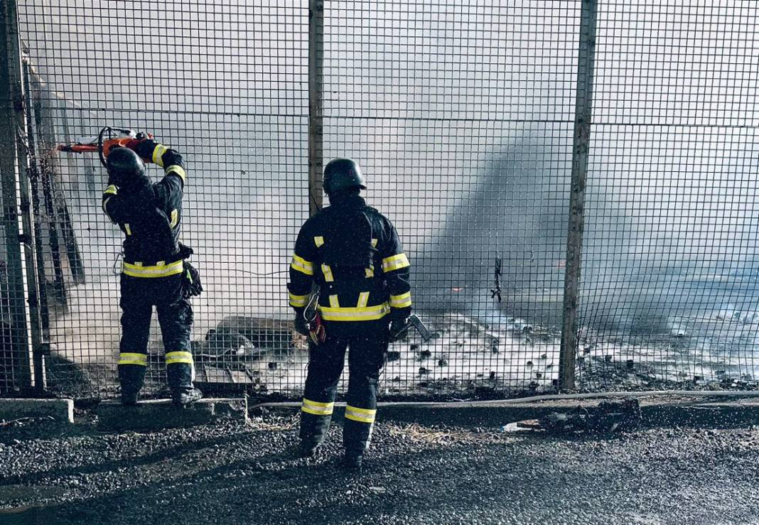 Rusya mağazayı füzeyle vurdu! Ölüler ve çok sayıda yaralı var - Resim: 18